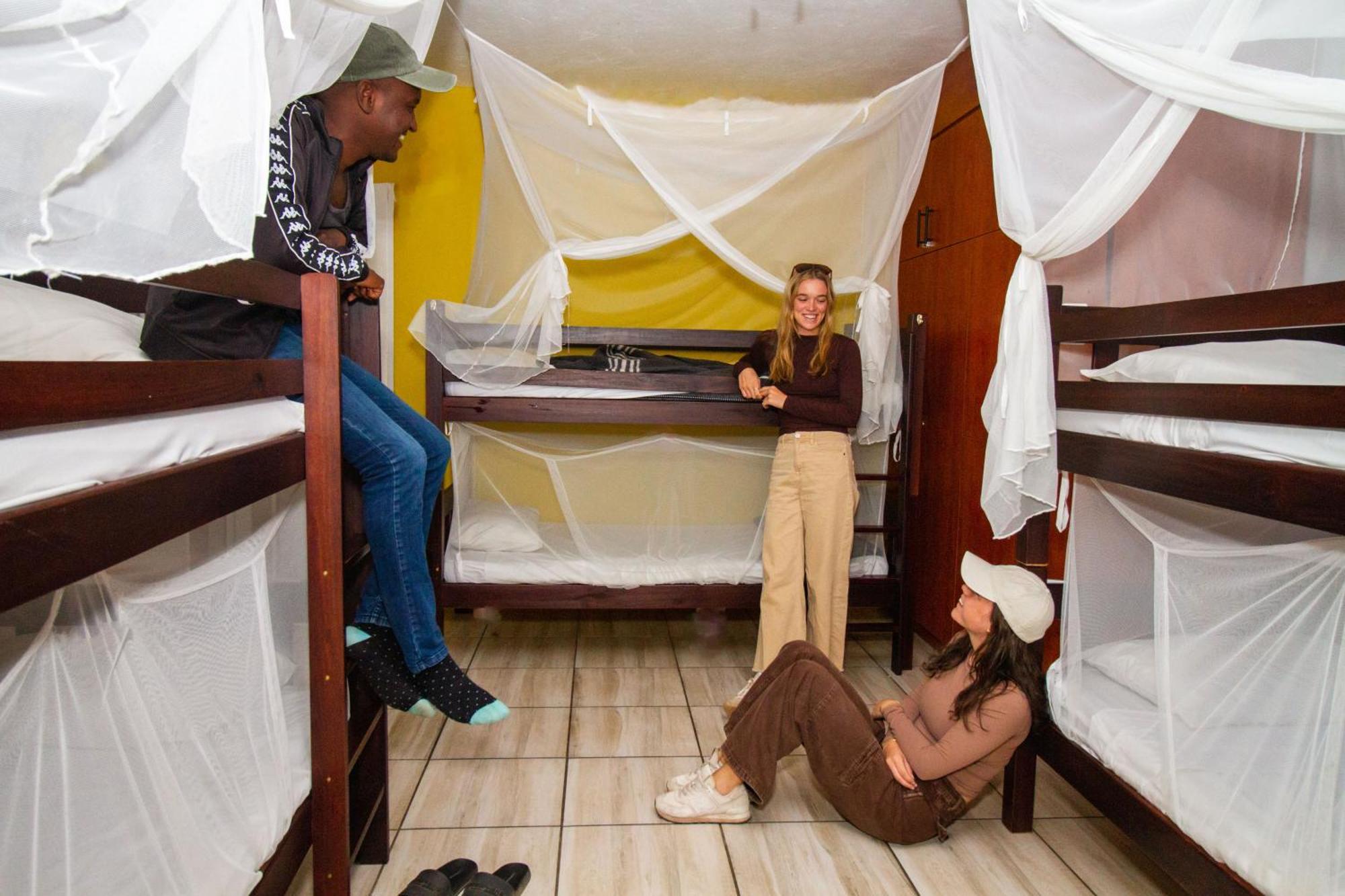 Kruger Park Hostel Marloth Park Exterior photo
