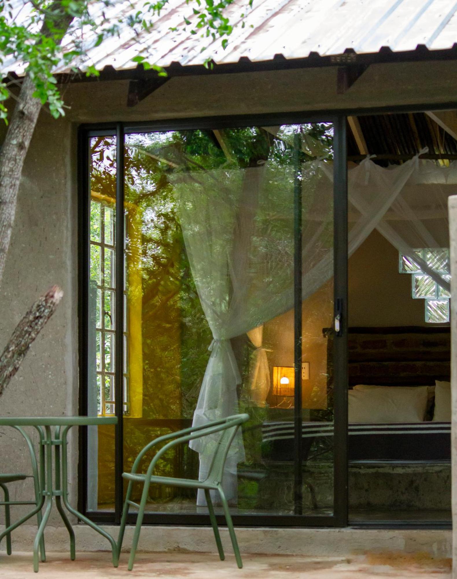 Kruger Park Hostel Marloth Park Exterior photo